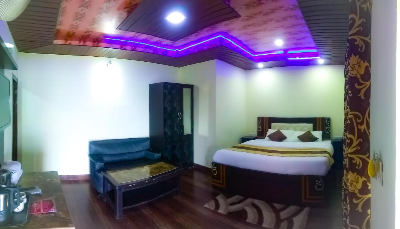 Hotel Himdhara, Dalhousie Zewnętrze zdjęcie