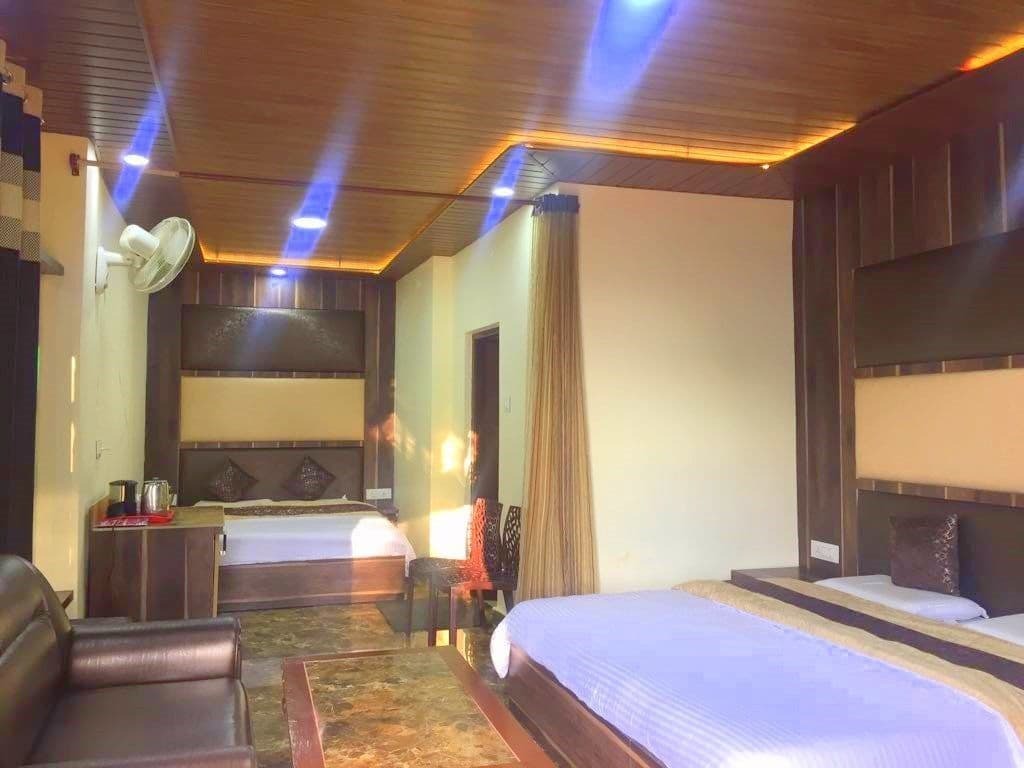 Hotel Himdhara, Dalhousie Zewnętrze zdjęcie